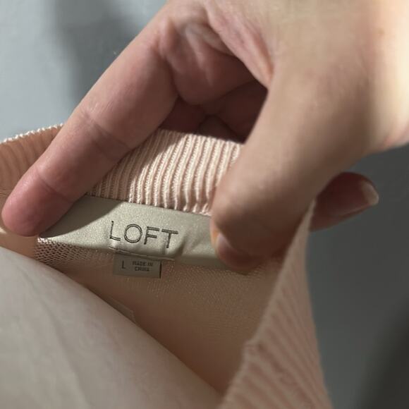 LOFT Light Baby Pink Cold Shoulder Long Sleeve Sweater L NWT - Picture 5 of 6